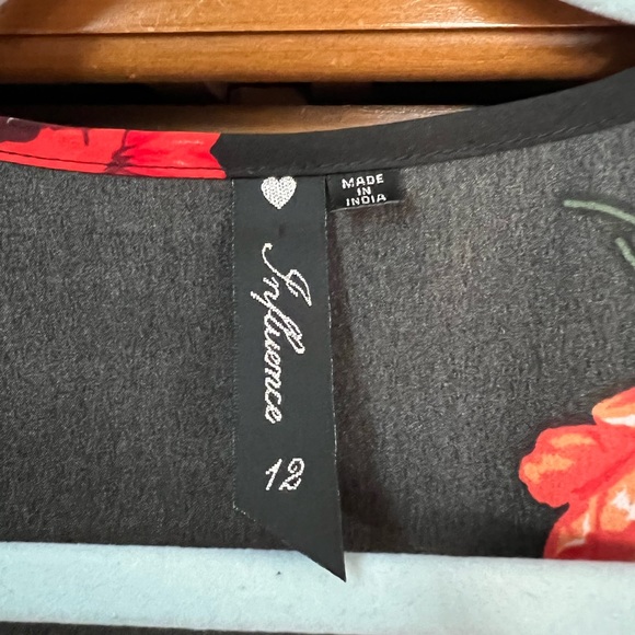 Influence floral midi dress with split in black, US size 8 / UK size 12 - Picture 5 of 5